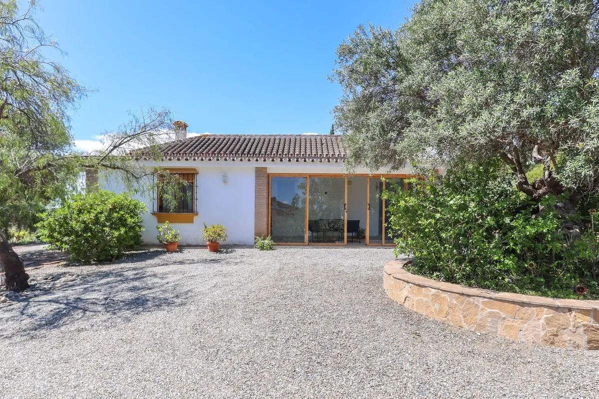 38bb7783-2c96-4afd-9cee-5bd85c732415