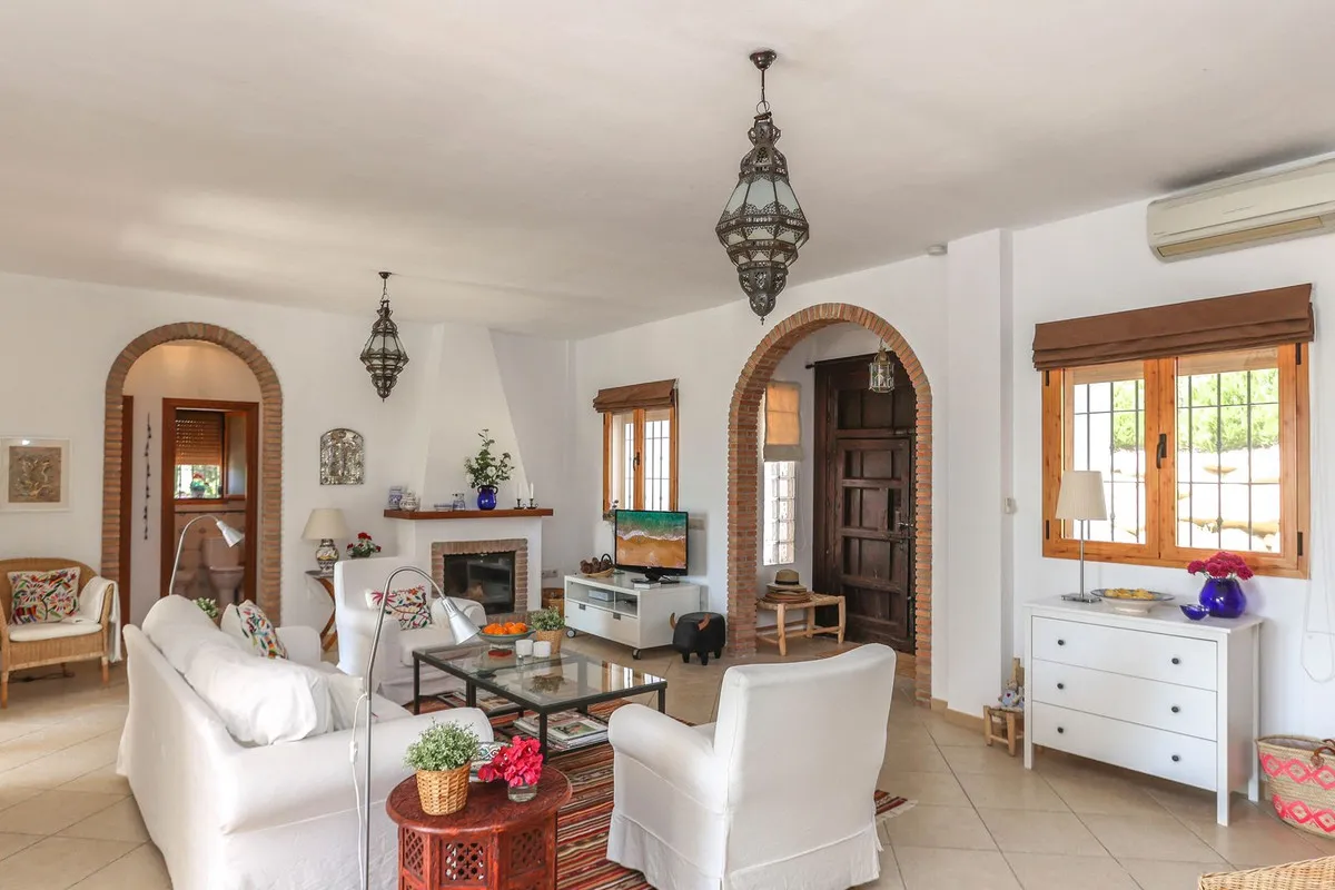 519e44e4-03b3-4348-ad37-28f95e399a22