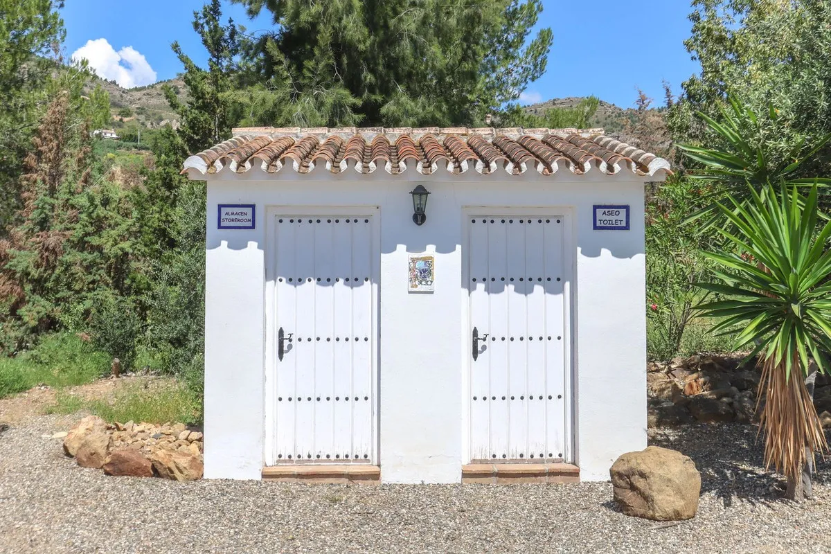 a079515e-6290-4108-bcdc-7c18dd1c9cf0