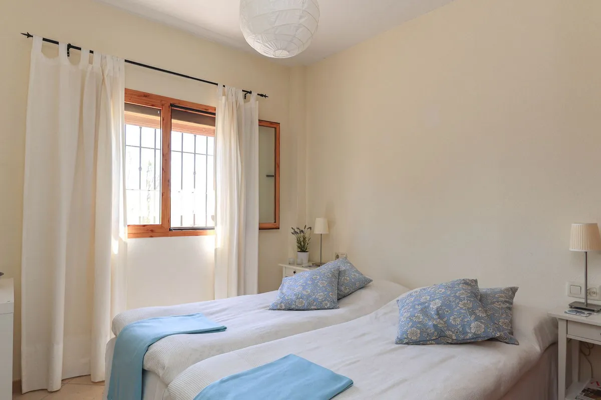 a1bb1205-e8b6-472c-b498-3fea2ff11368