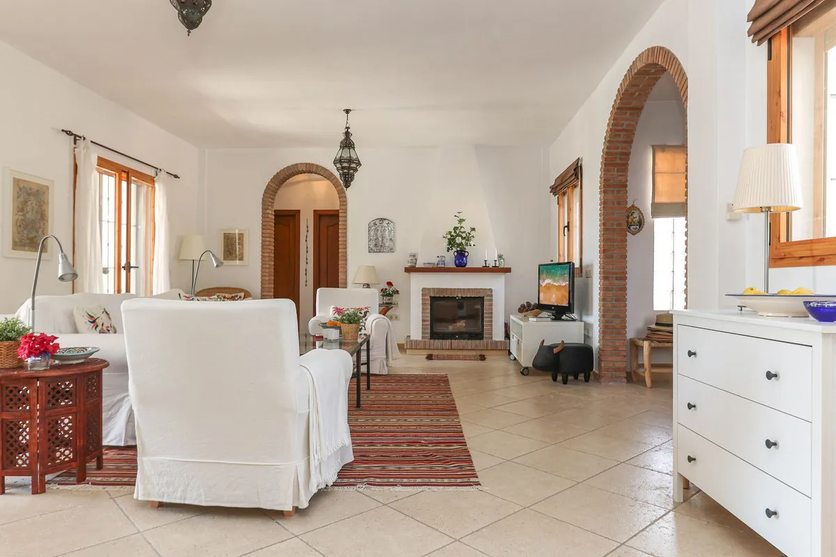 e022f4b8-9743-464f-b3d6-cdb52ae46141