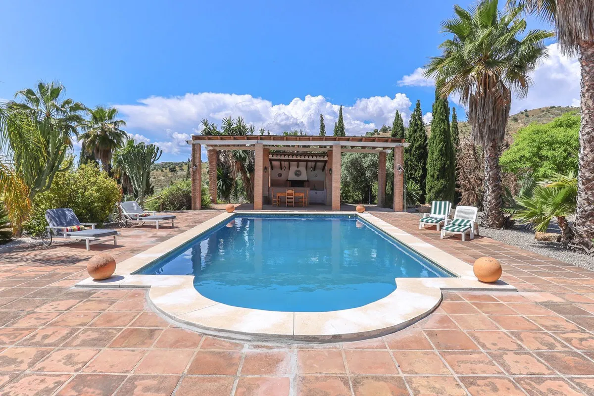 e5ef0f53-e413-4b2f-b6df-81036cbb5c3c