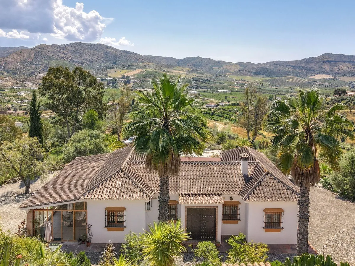 ee3e3ef7-5b69-4603-83d8-01093ed99a10