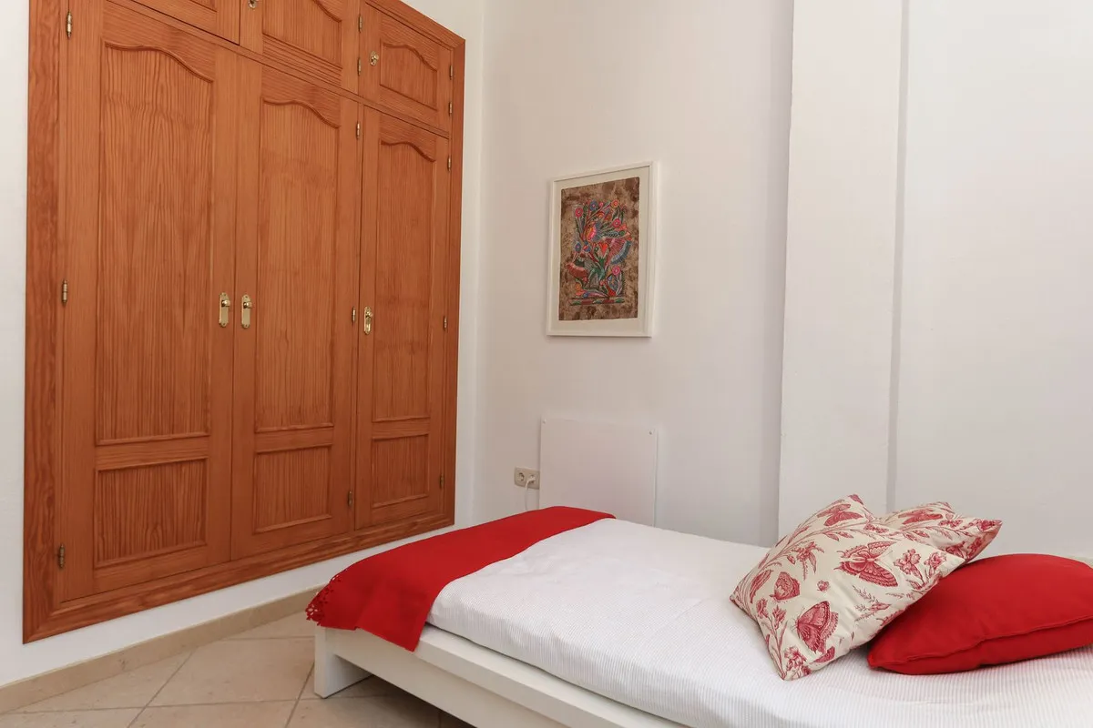 f58b1f4e-3f4b-47c5-81eb-6af7512d8199