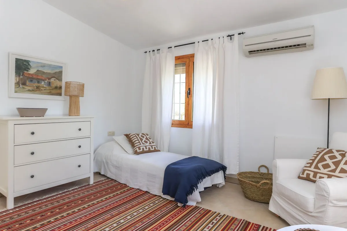 f75f2910-3282-450b-8874-5a0da796b4a3