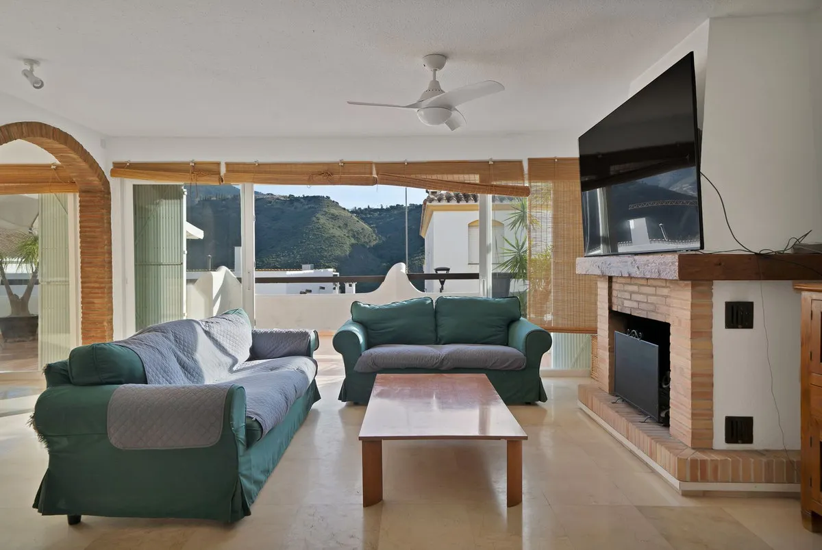 6b70c90a-b72f-4648-abac-93bb84031098