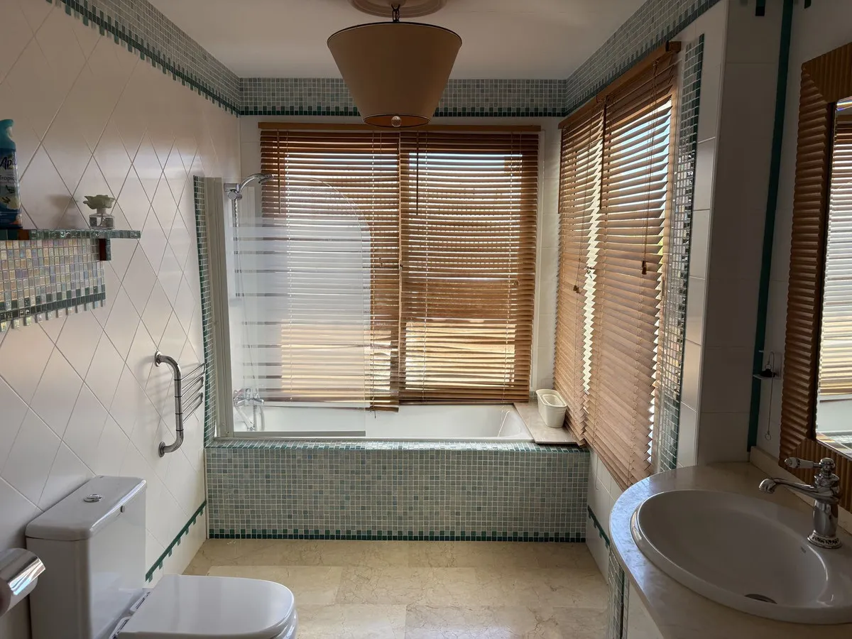 7051822a-aa1b-4fe6-bcc6-ee2f5c766ff6