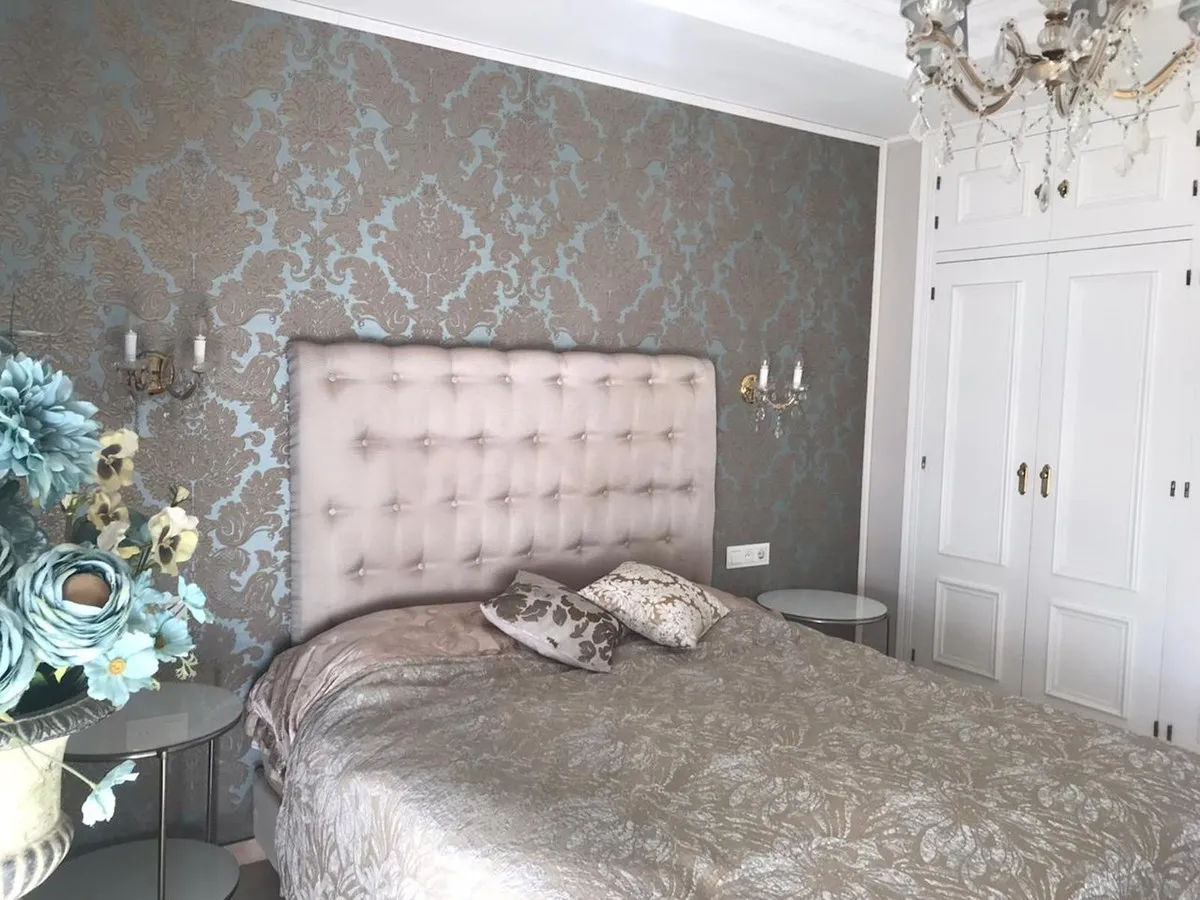 ea5c3151-6f79-400a-8812-ff36356a2f18