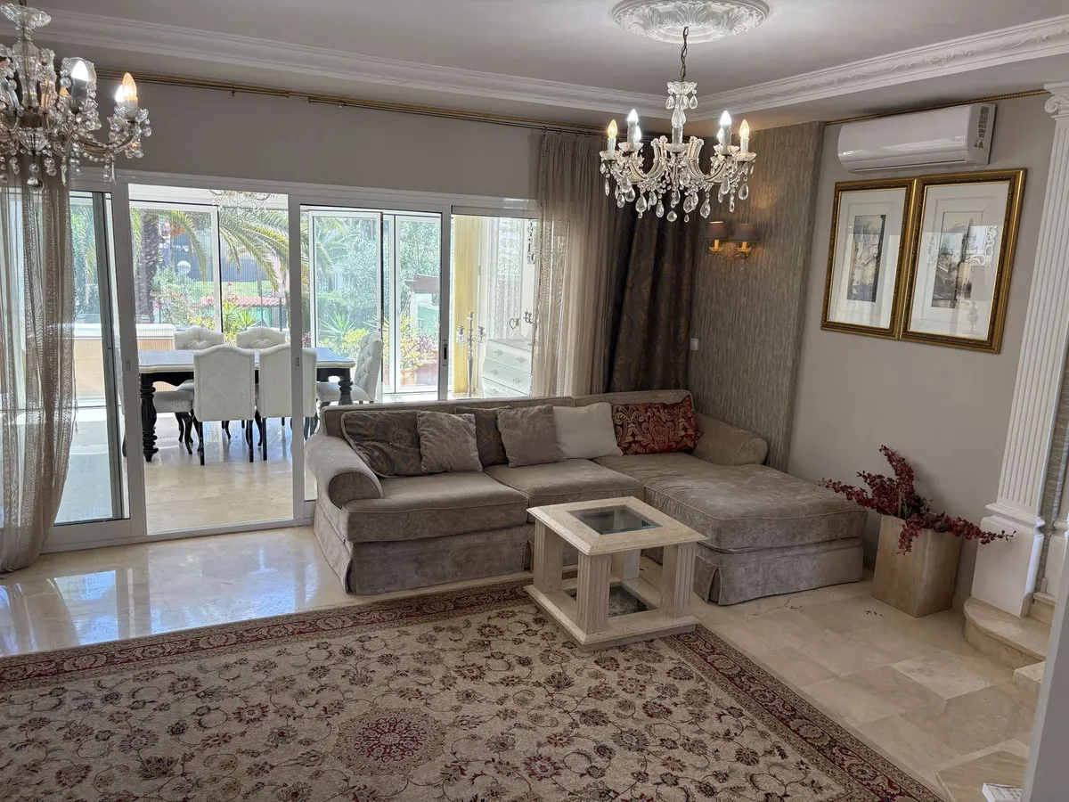 f970b401-a52e-41f2-a959-1283f69033d3