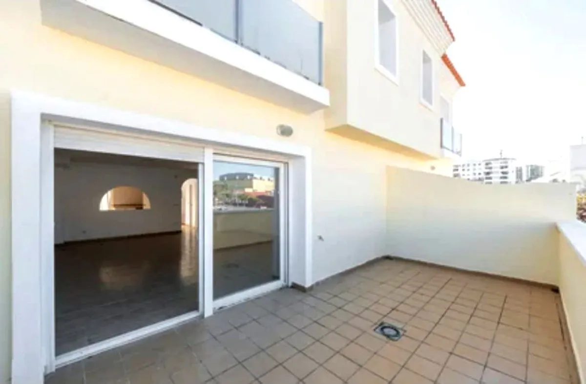 74e403a2-ee5c-4277-bbd1-55c90c713c69