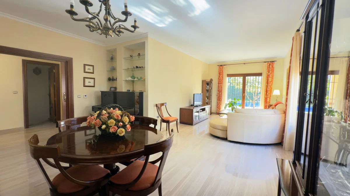 28a70dfd-aead-46ee-a72f-5ac50cab36e5