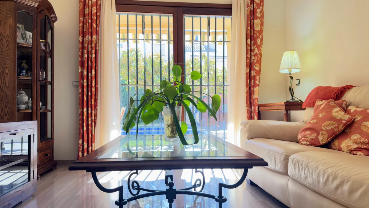 8087b35e-7d70-4112-8041-1b2ac2440e19