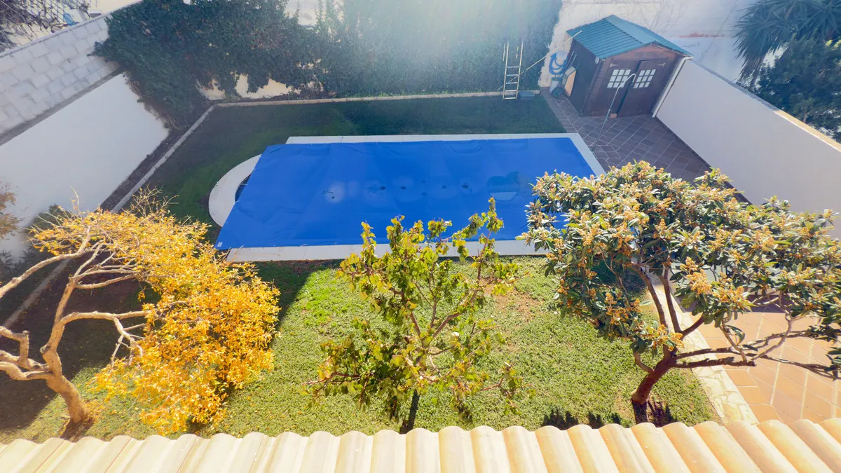 cd05fb4f-349f-4a38-9260-1458d7b2a846