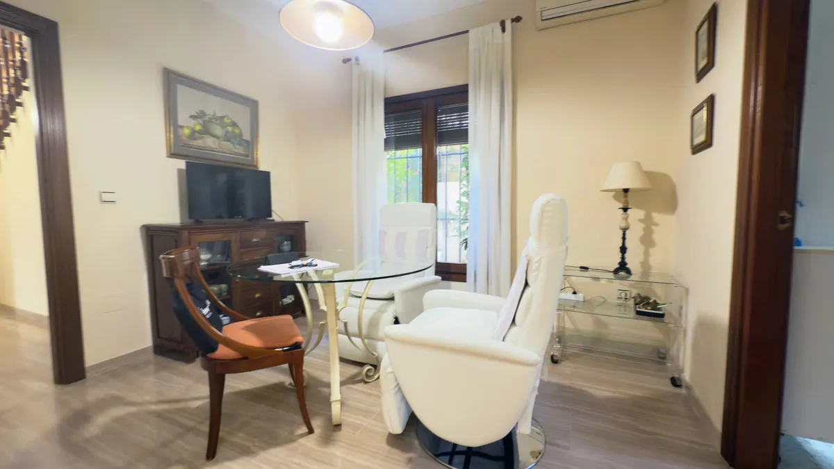 e69c9c95-0f70-4a09-a504-c0e257684fa4