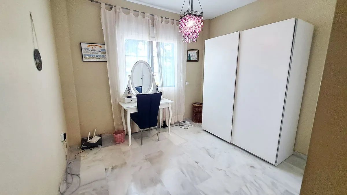 0522e7e4-556d-49e6-8341-a351ac2bb206