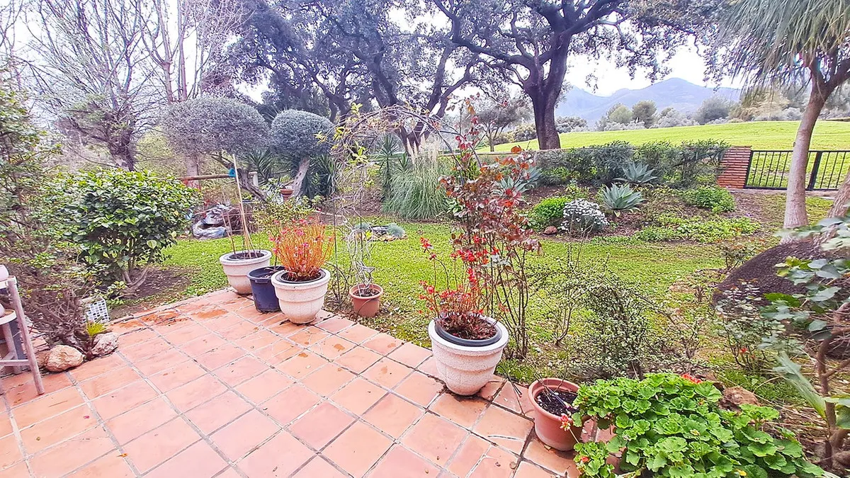 4b411469-a39b-4282-abaa-690c8b037ee4