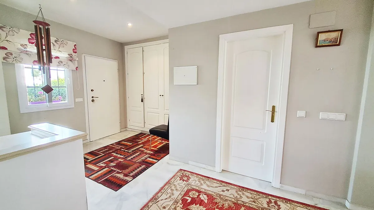 72fb55d0-700e-44ac-af71-3df49a1f5193