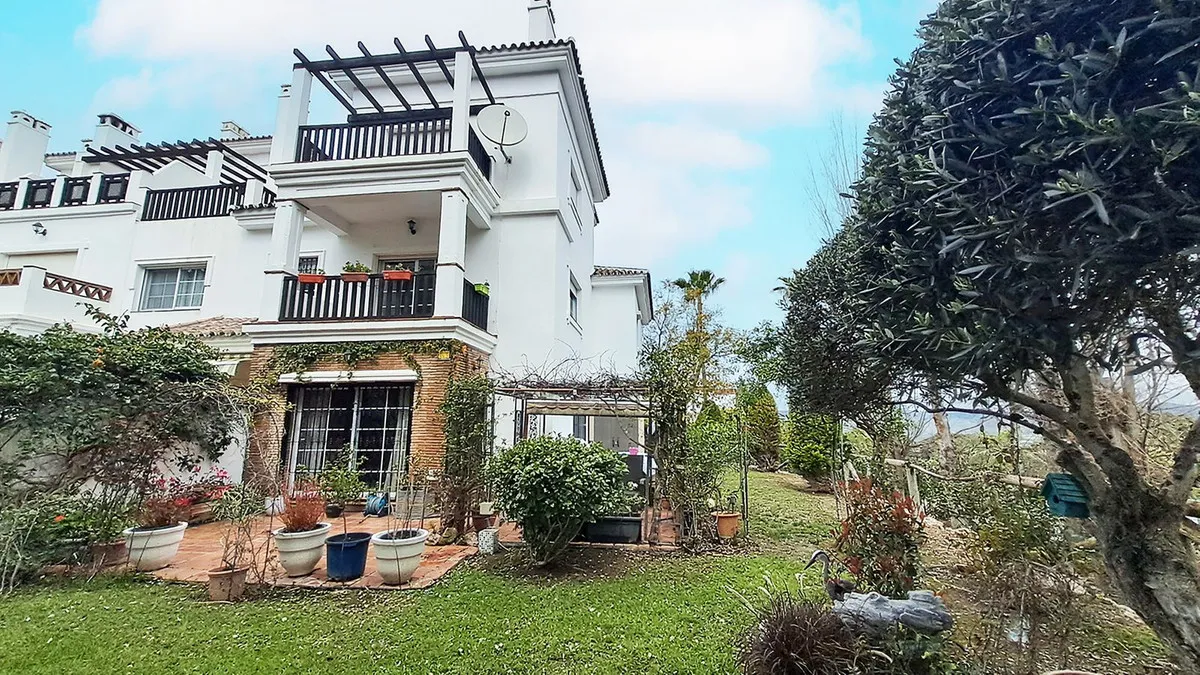 f975f417-1e02-45e9-9f0e-718733e507eb