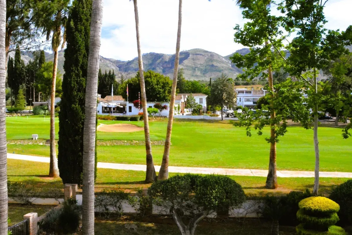 0ccd4c08-1566-4c52-a68e-fdce886d04a4