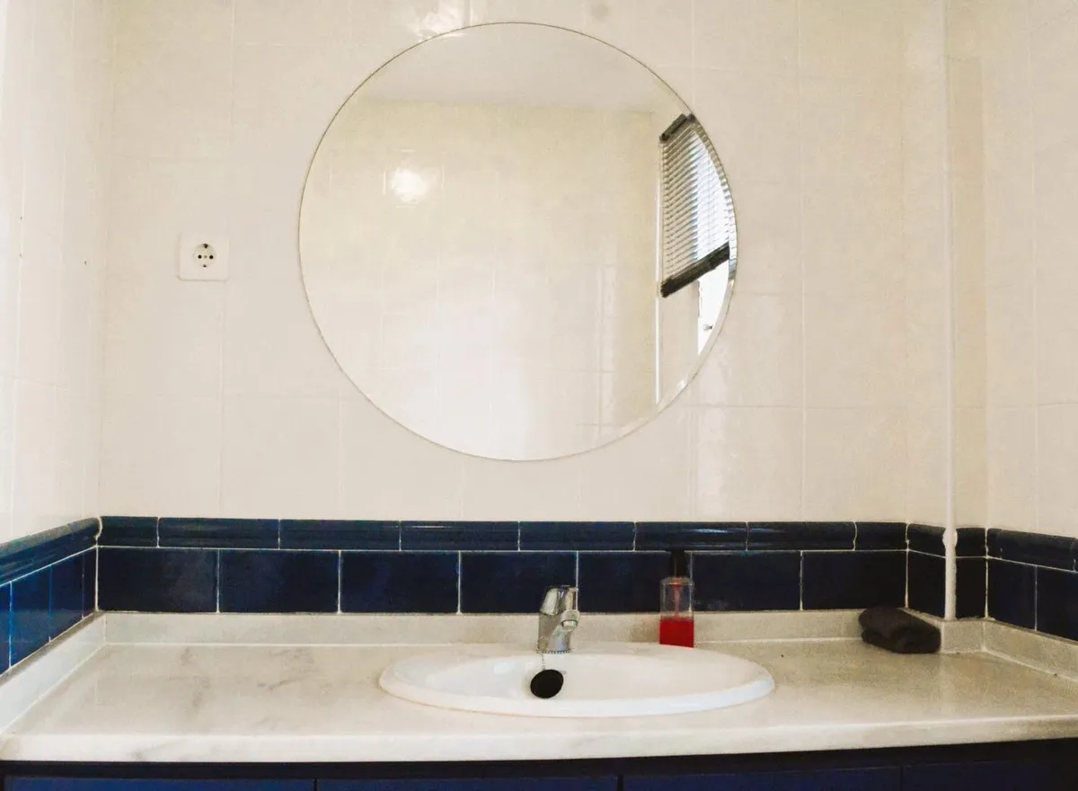 211f0054-1d33-427e-a651-48df2f63af6a