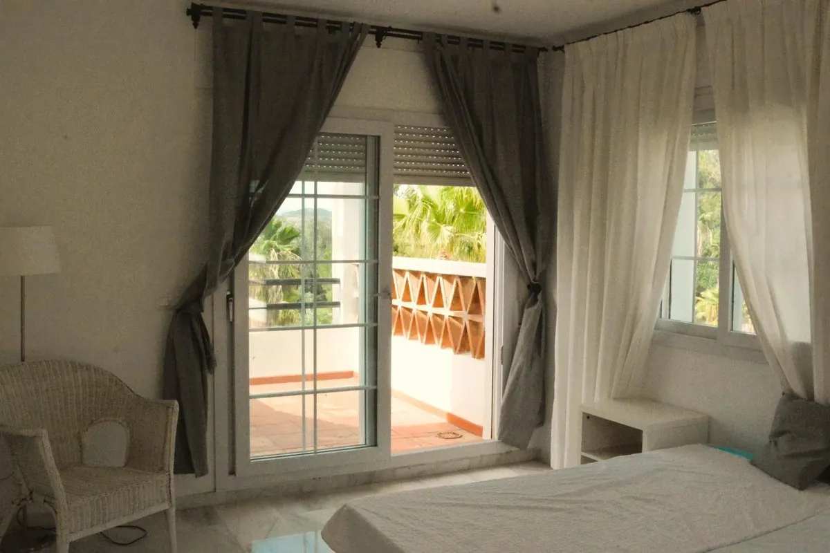 b7ef0efe-0663-472c-a7ed-bd646e7280ba