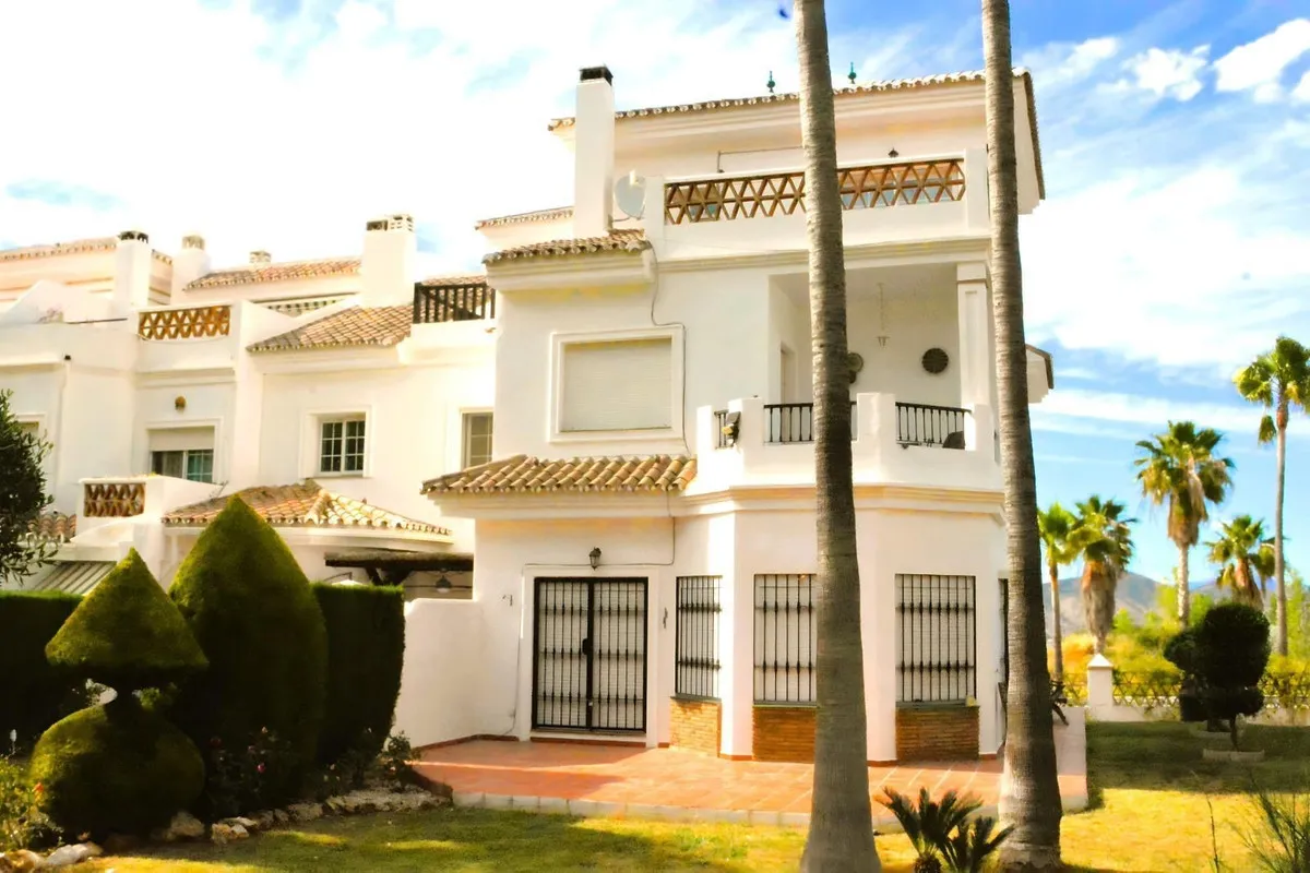 e6ee5074-4490-4295-a2cf-bf2e84f566bd