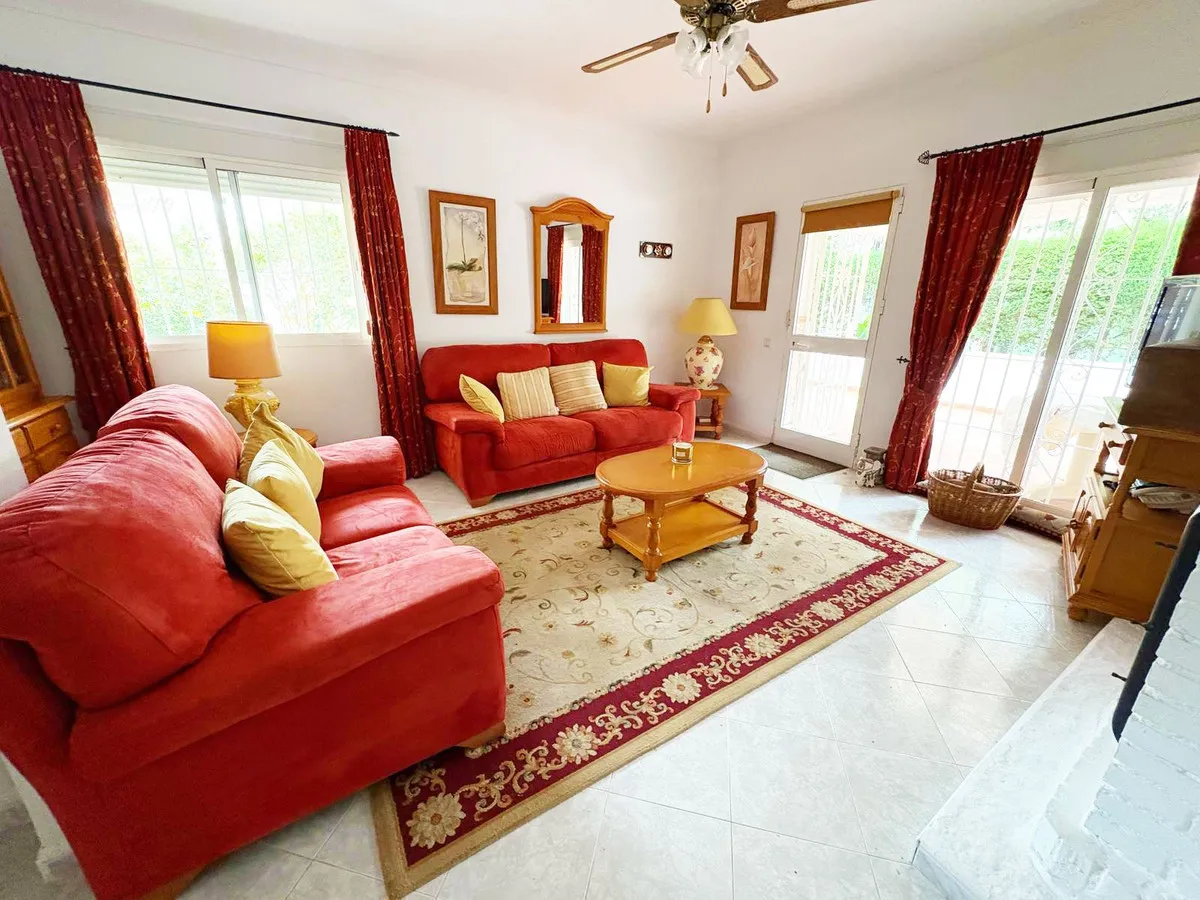 708e35de-f4df-4be6-a8a7-6fb5fa440741