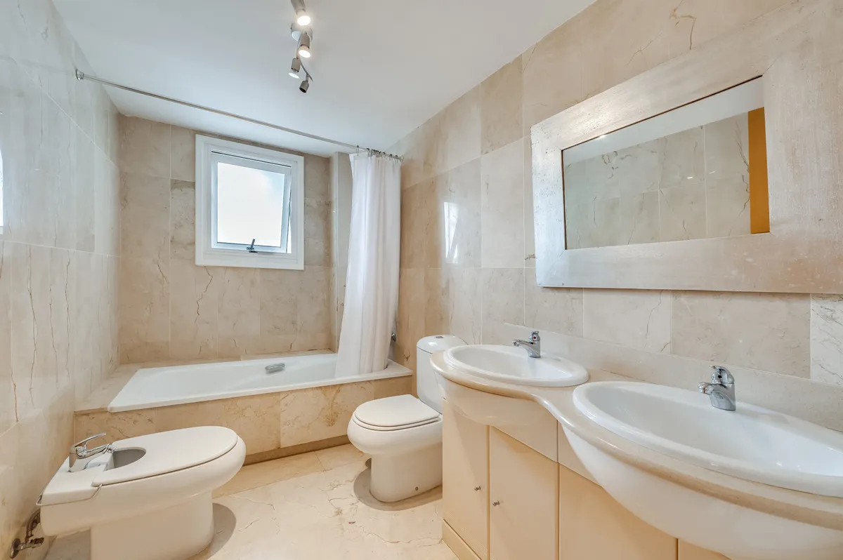 d4b7a0c6-dacb-442f-bcdc-51c0f97b2532