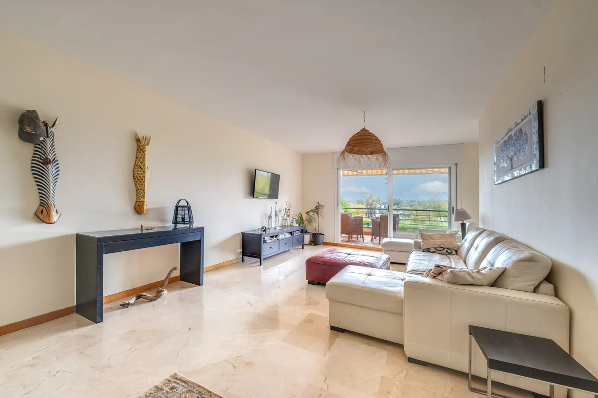 d77ed9b8-3450-4002-9fea-68ac64b1378c