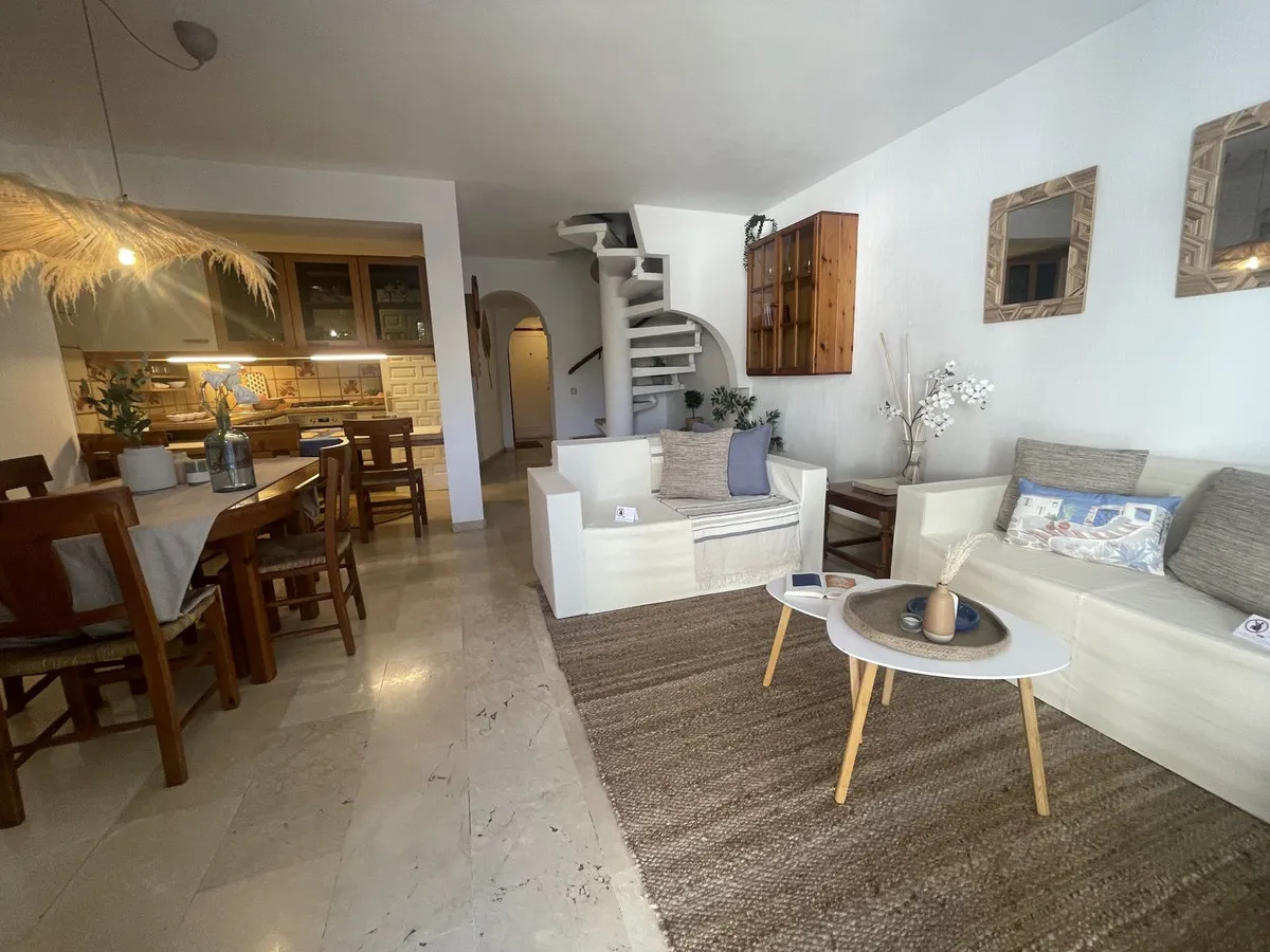 35294673-2e93-4d1b-9391-db7543992de8