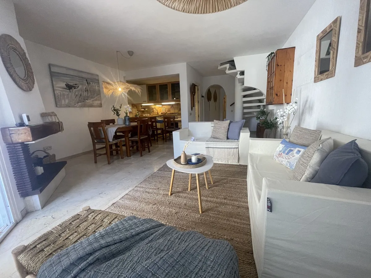 679ae7fe-304a-4e82-a458-5ba841fe9eb4