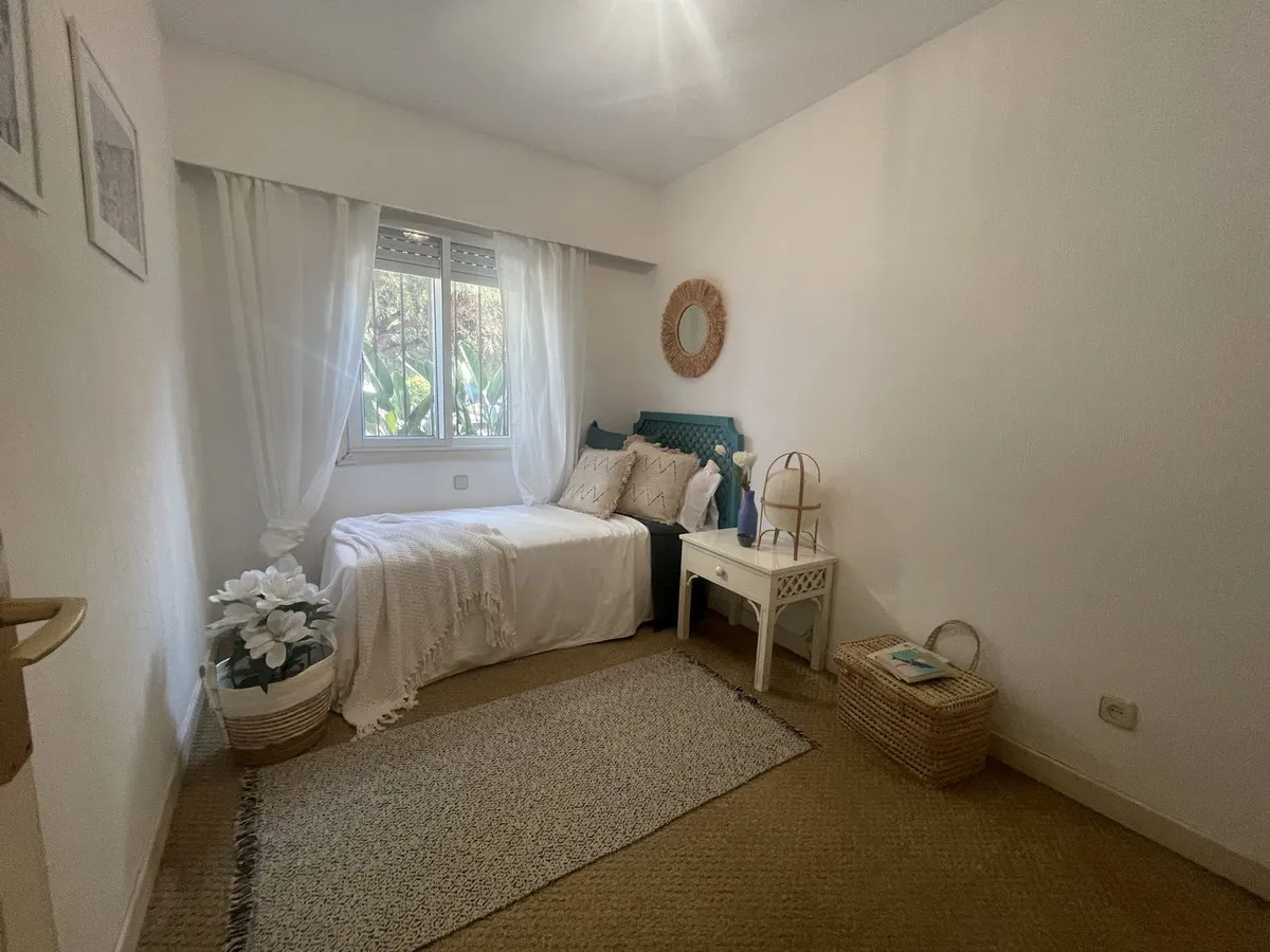 e26b2f1a-c54b-4a6c-b9df-7937b727fa43