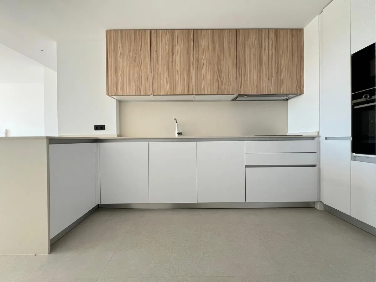 82ff74a9-9dc1-4ec2-8bc4-61dae182961b