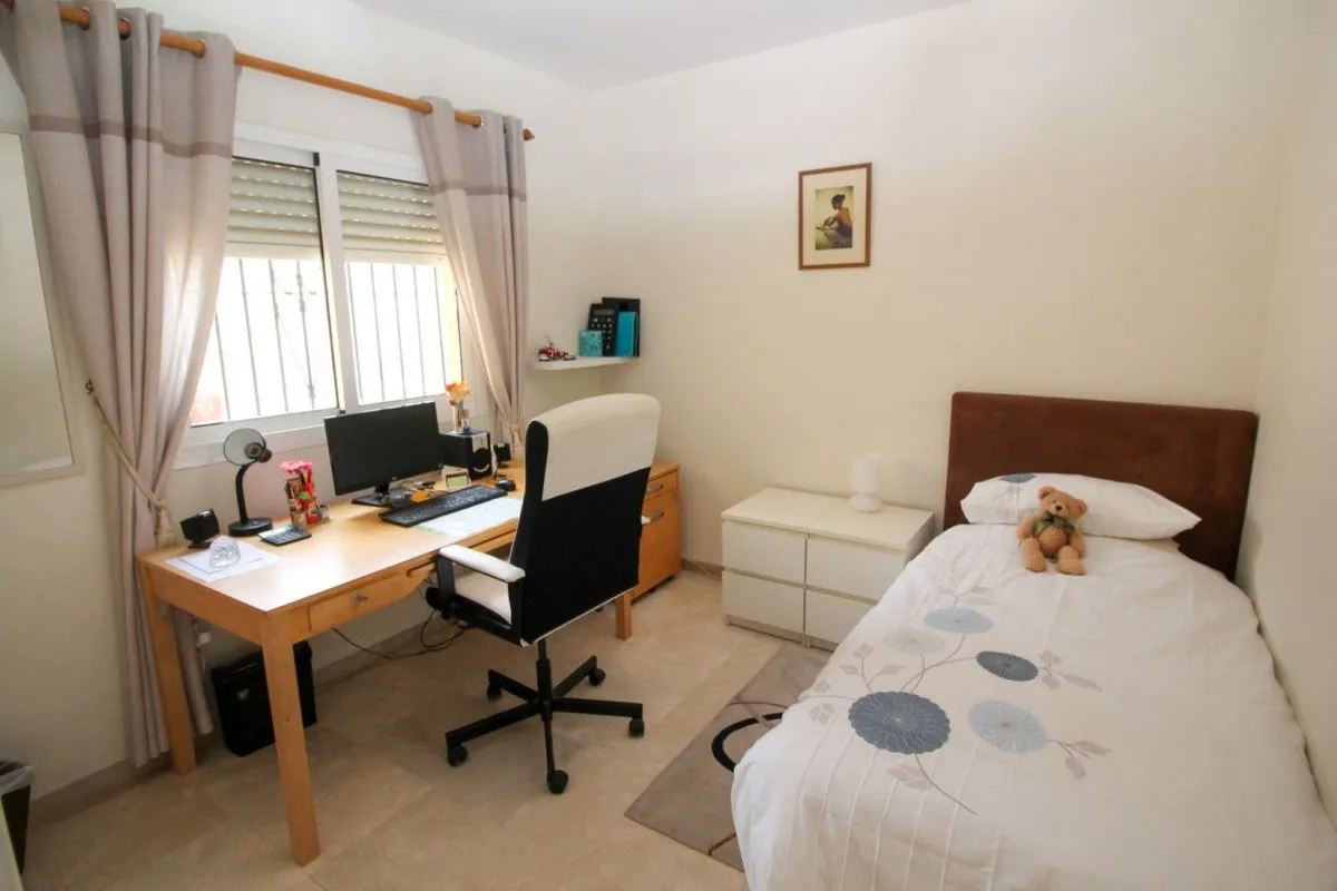 162b4761-3cc8-494d-b7ec-e45e9566c020