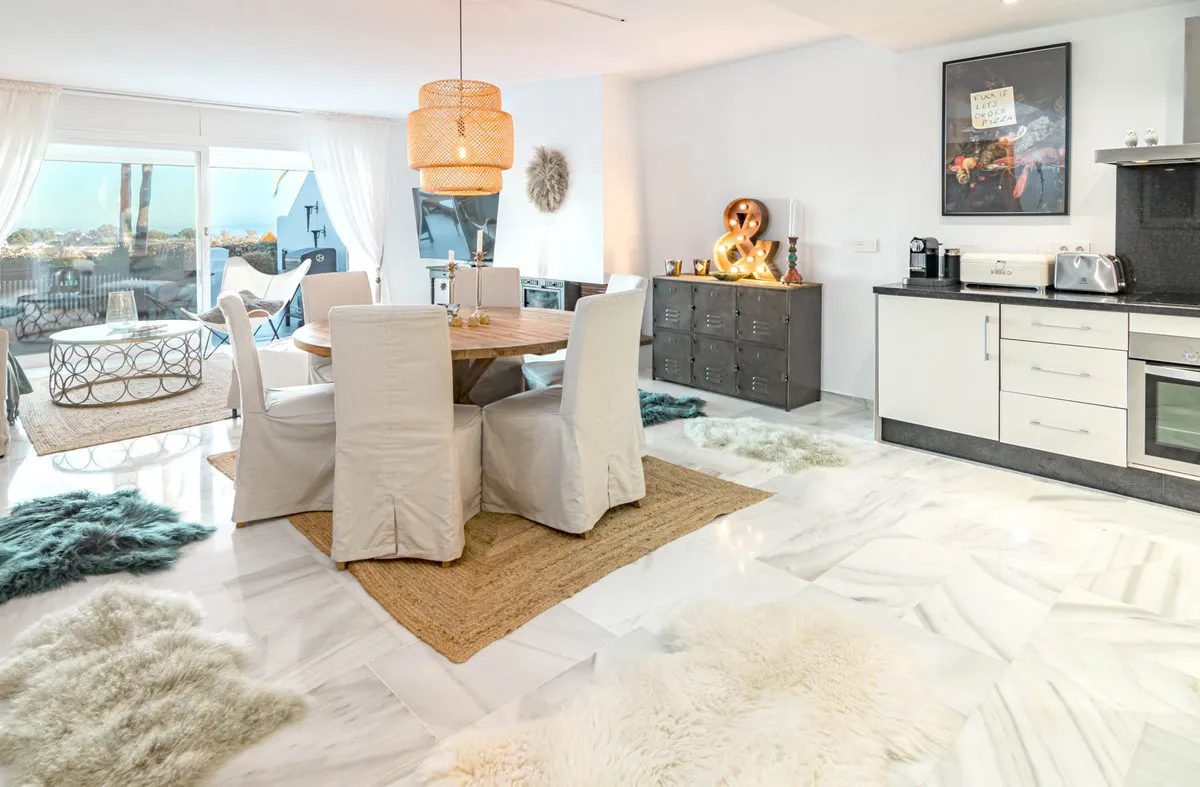 a53c358a-0594-4d2e-aeb6-4747118feba4