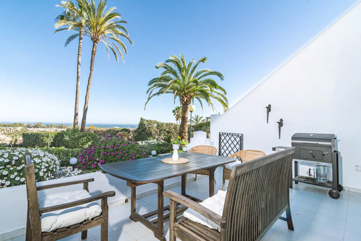 fd5a48f9-d108-4315-84b5-9d8ae32a2798