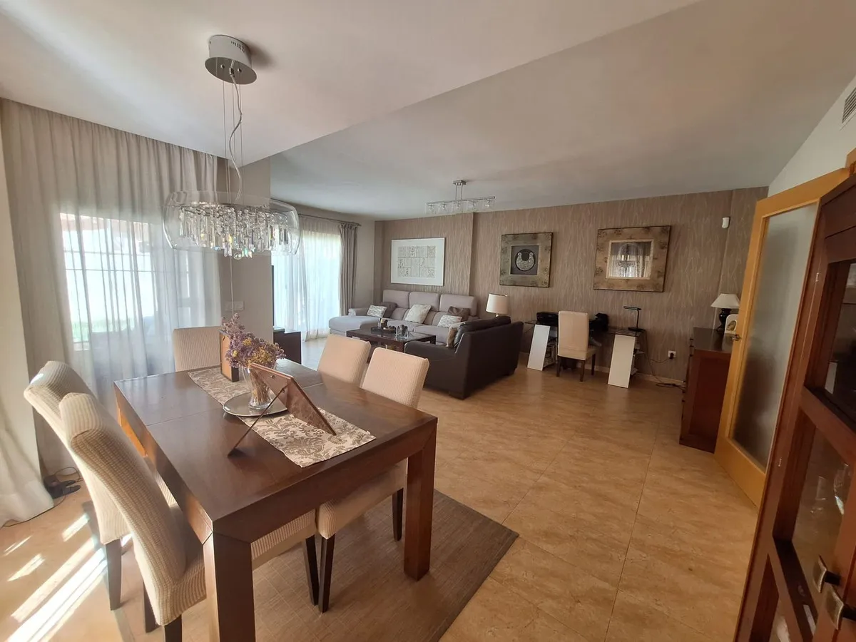 3f23b755-f7f4-4ebc-8560-6a115163fb72