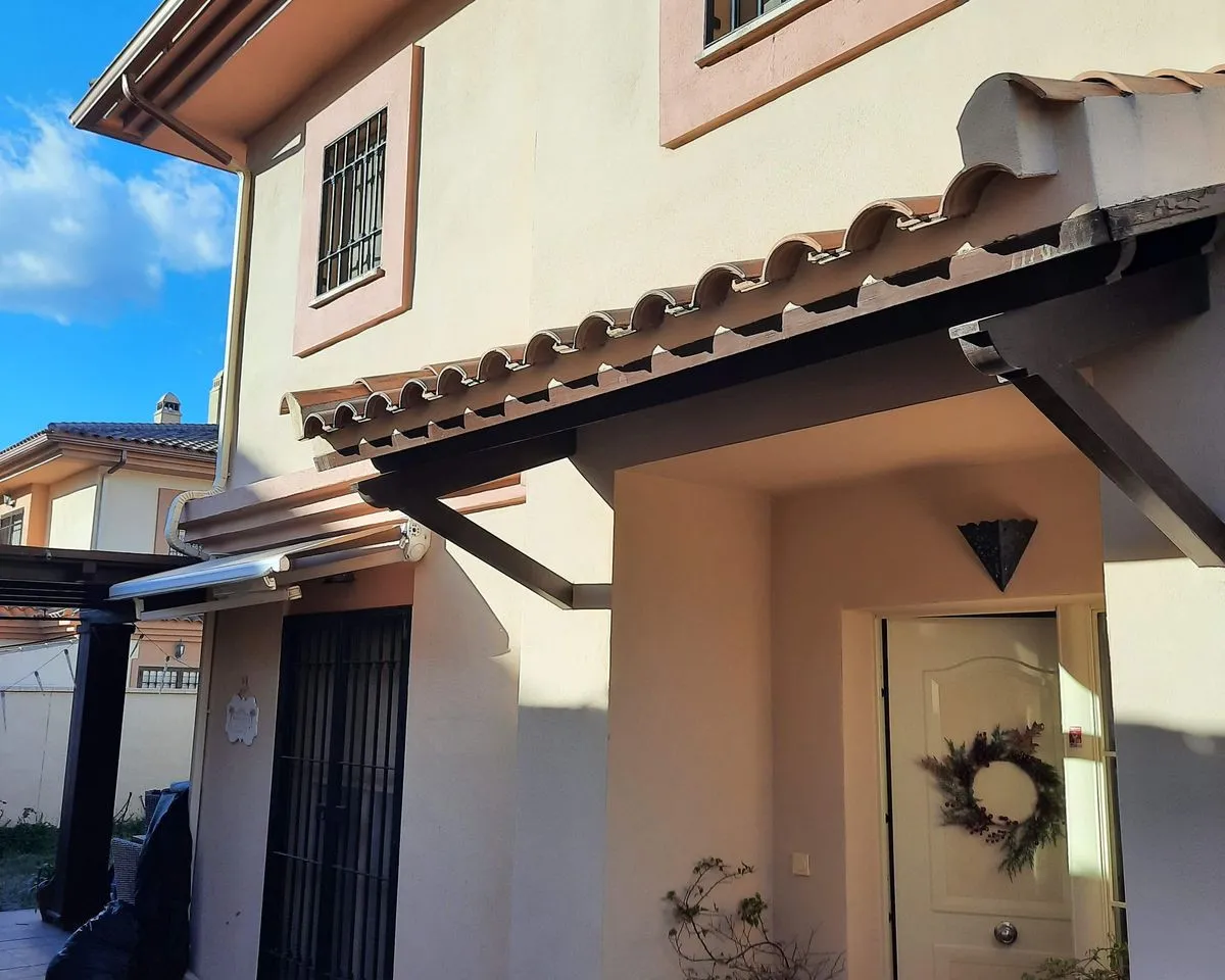 b2e39f07-3e00-4523-818d-c76c815550cb