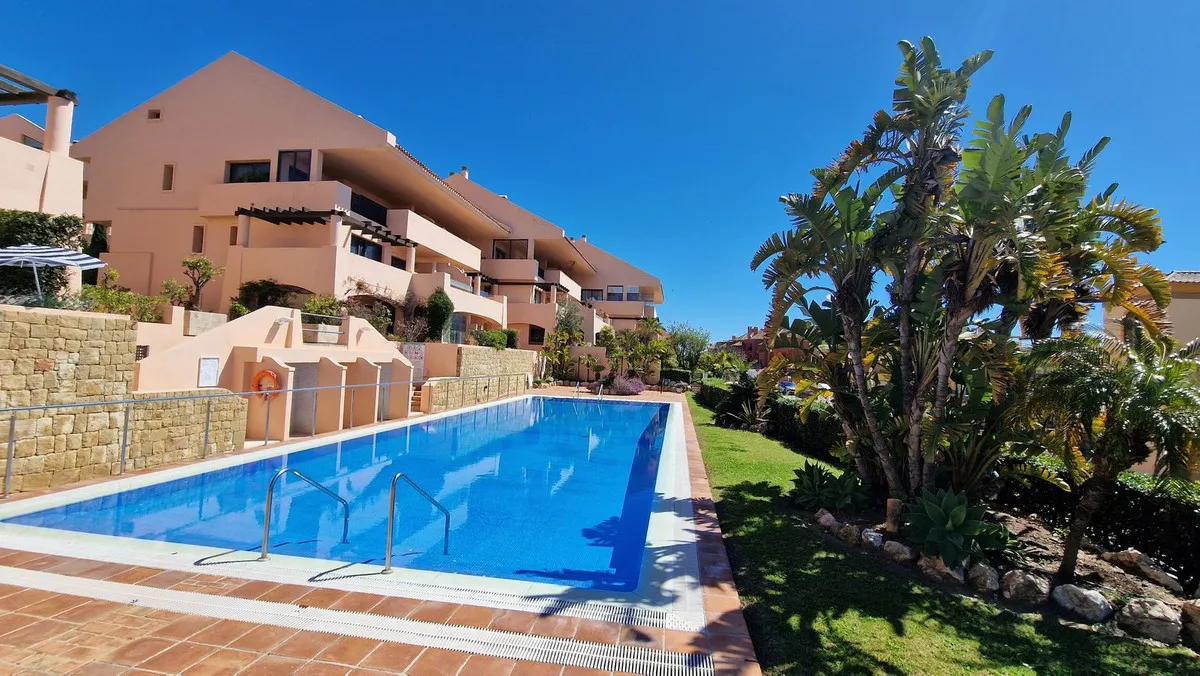 e6f850c0-3392-4bc0-994b-111ea6ef5830