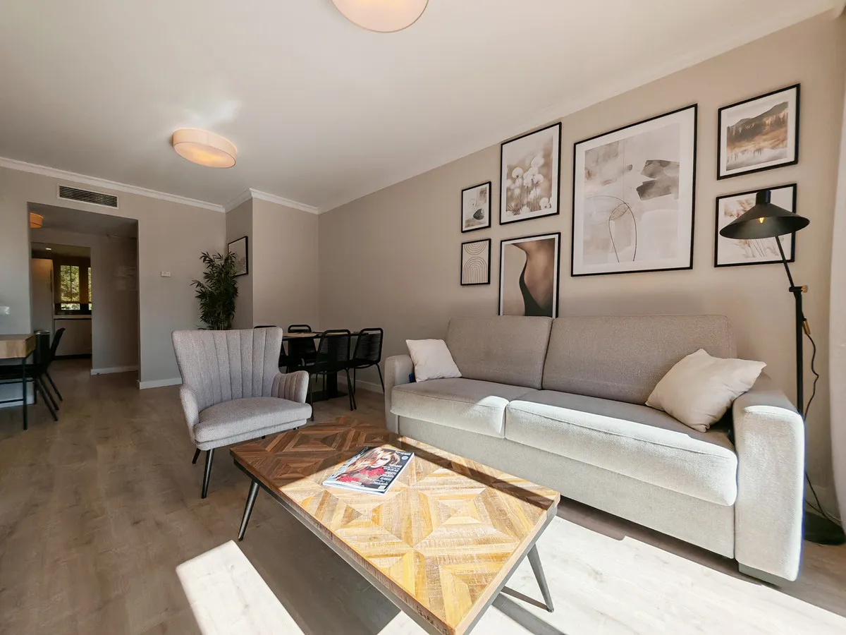 6589b02e-1d7f-428c-9f98-a4d4f3f4da3e