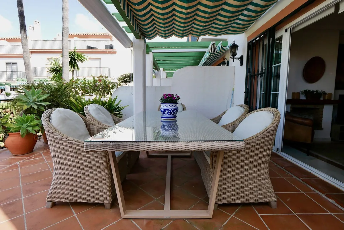 59c3ee52-b72a-4d7e-b624-c394325f1da3