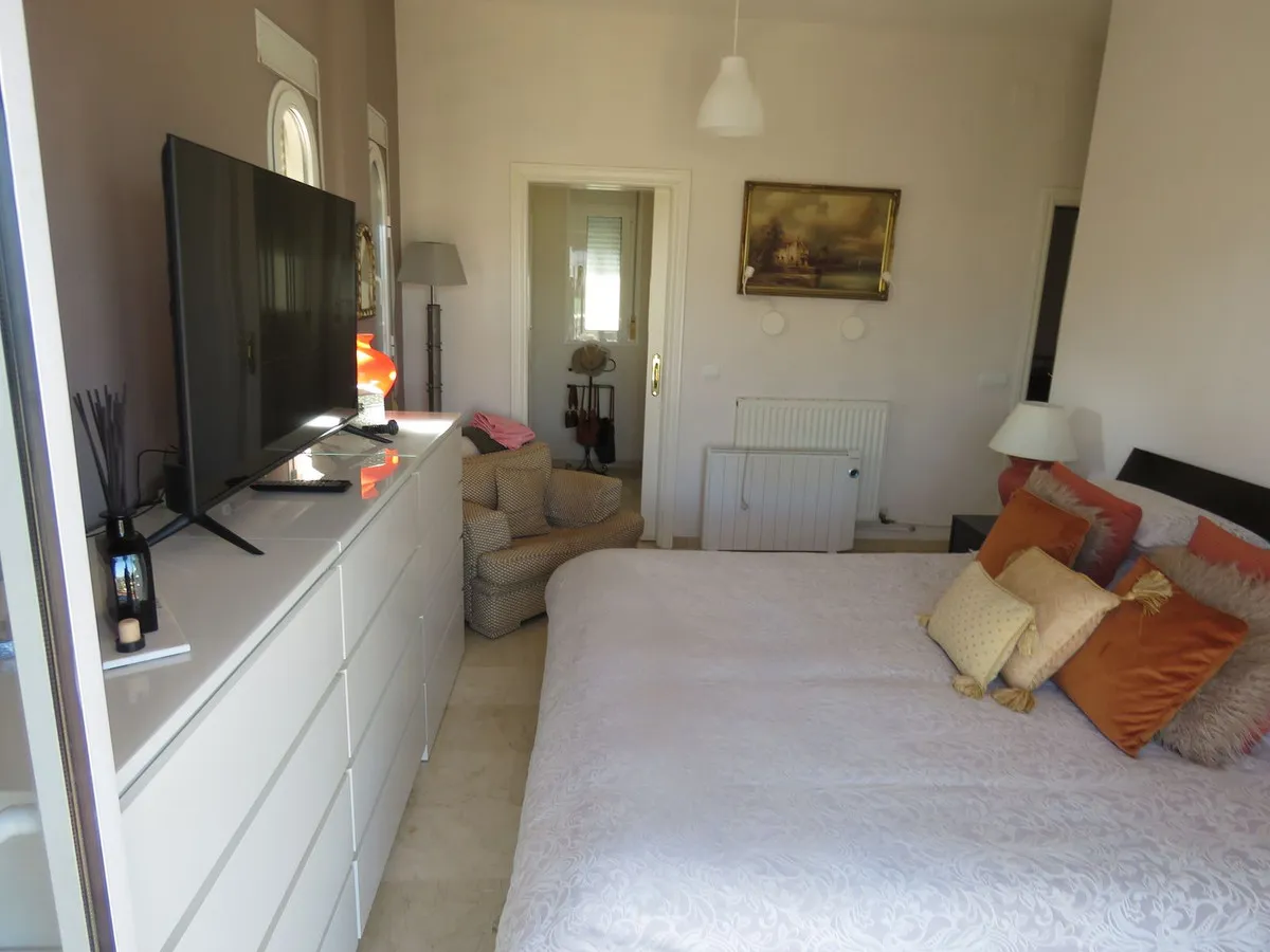 8ad5d712-0c13-4e41-8b3f-87de56a2c90c