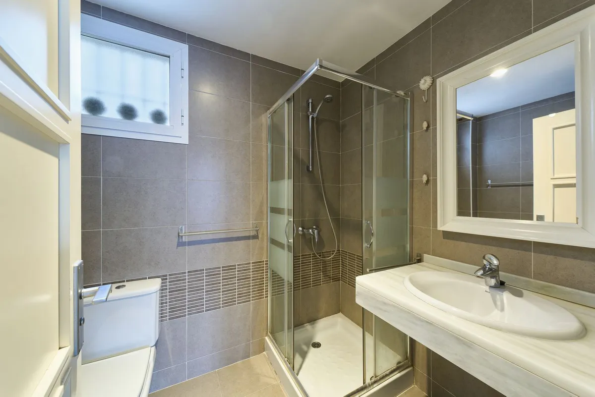 1f9f582e-a2da-4b64-8be2-d76242619a15