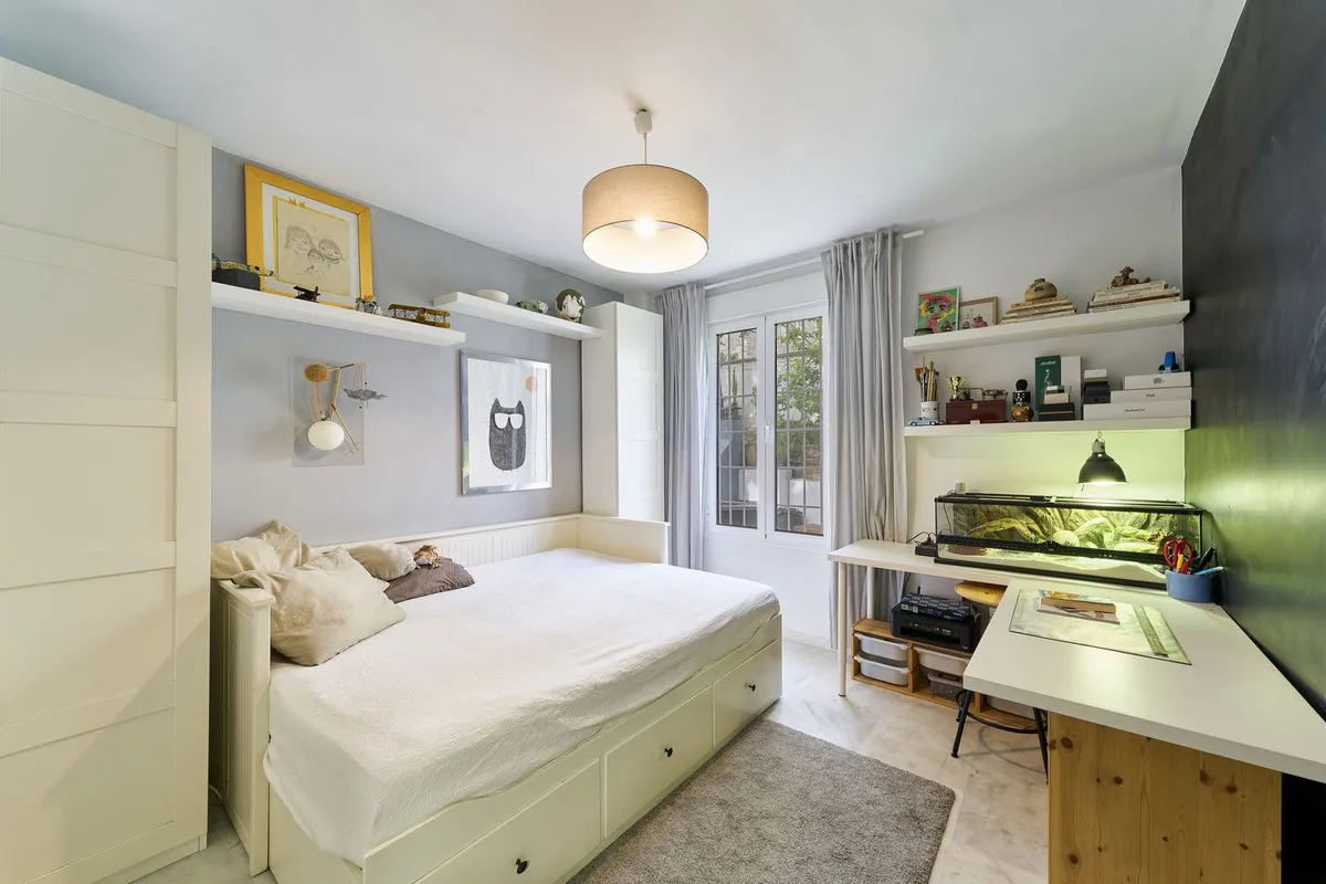 7fbcc083-9daa-4ee4-95d0-7b7a2db58c5e