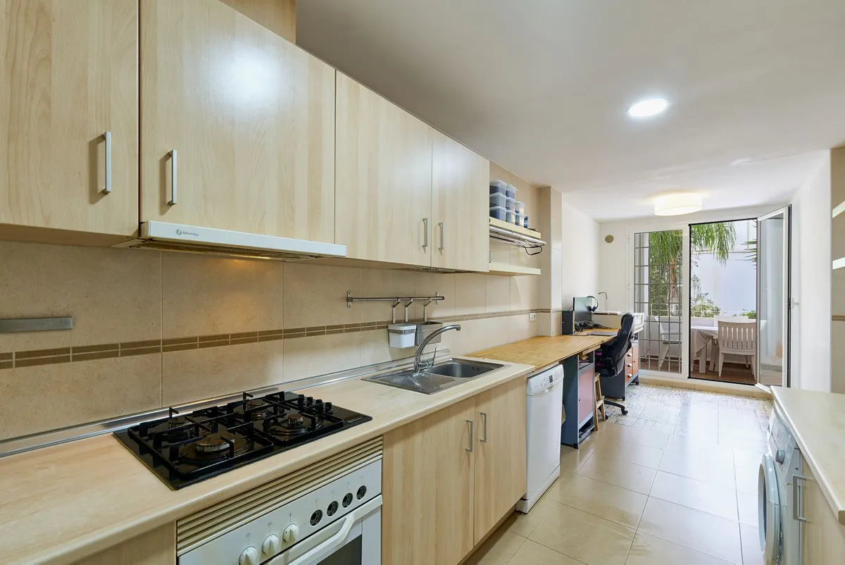 b6cdb129-8f8a-47b3-86af-5d058c101968