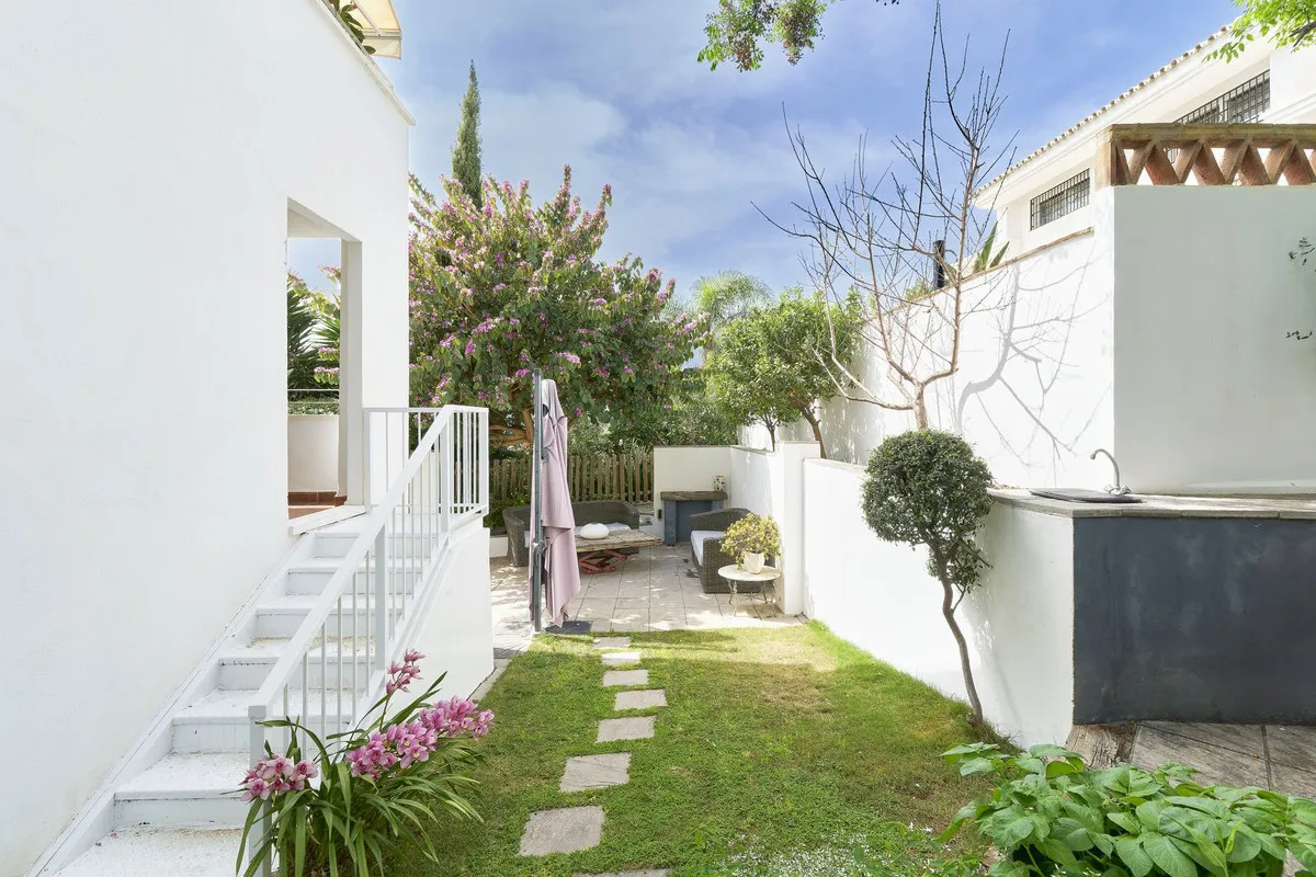 c5fb0315-bc54-4c6a-9234-086052e22dfd