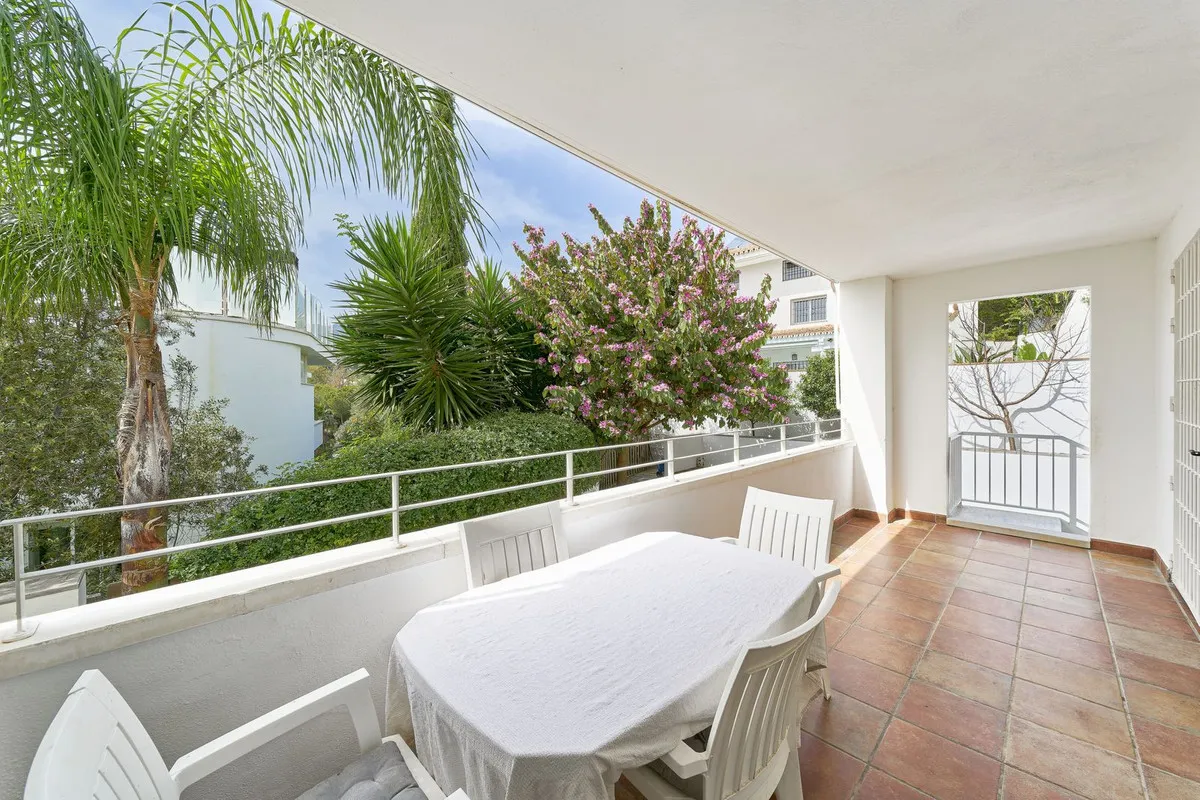 d99acd1e-6942-4418-a742-1f1985e050f0