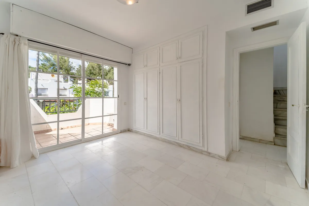 b055ae02-813c-4af0-8f1e-0b7a73bbc97f