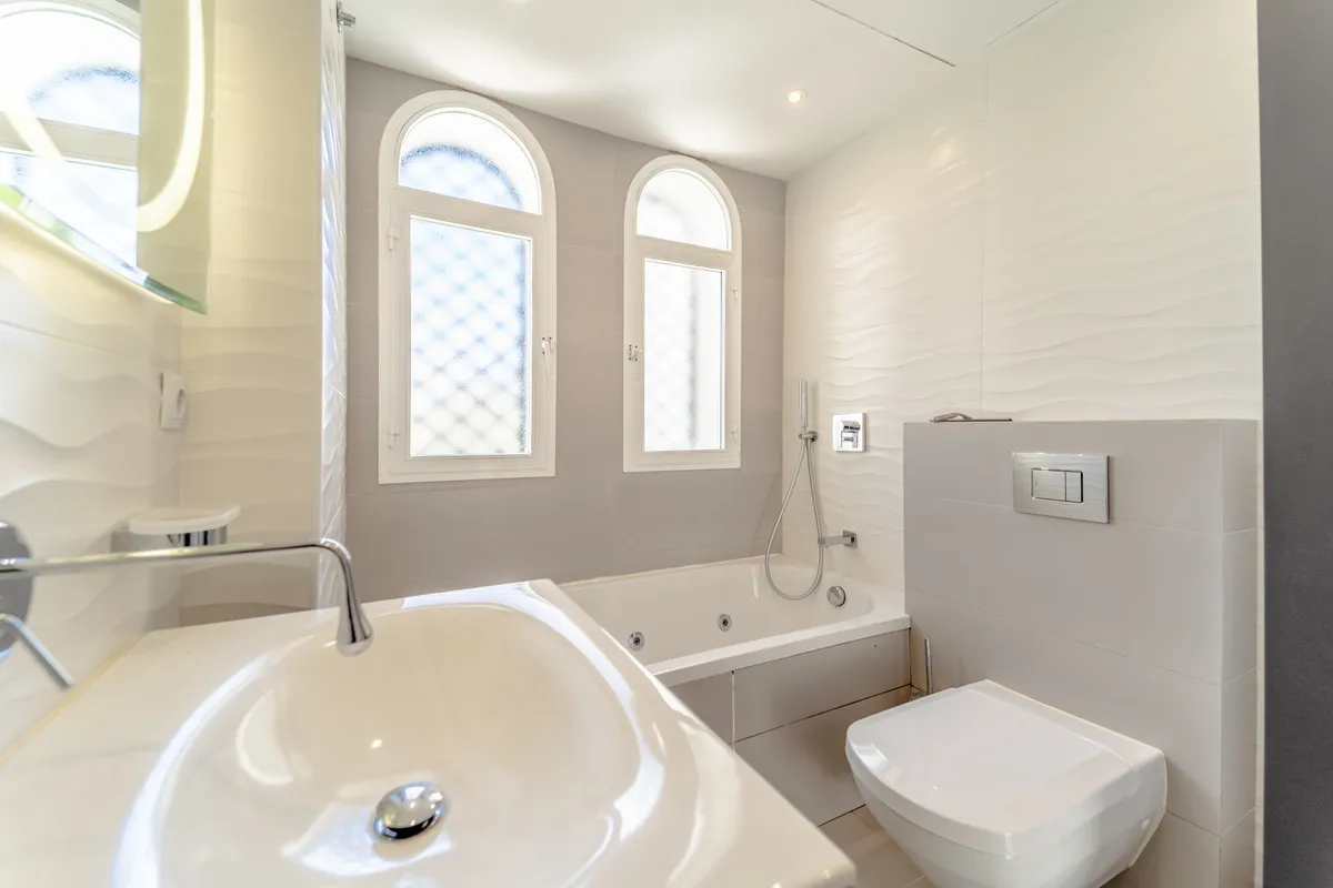 e438fb09-341e-4630-91e2-5dba39188581