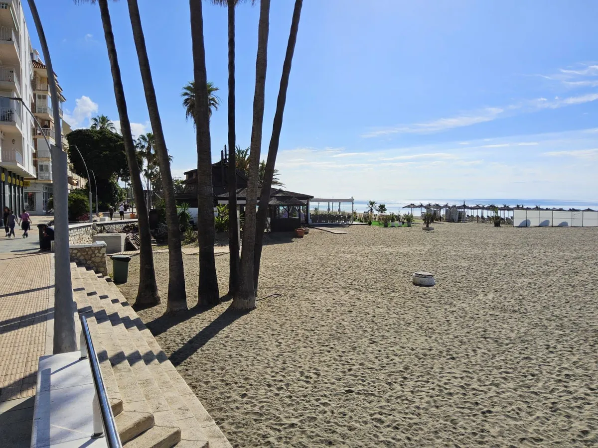 7ca2905f-ca6d-4a45-9c32-4d6094e1f5b3